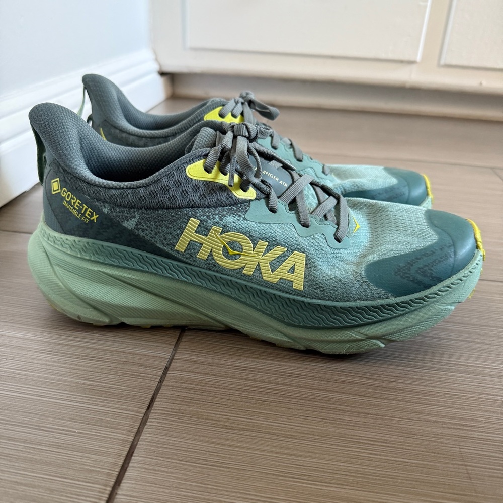 SOLD Hoka Challenger ATR 7 Gore-Tex - Picture 2 of 6